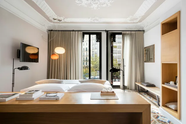 Modernist, Premium, King Bed، Alexandra Barcelona Hotel Curio Collection By Hilton 4/5
