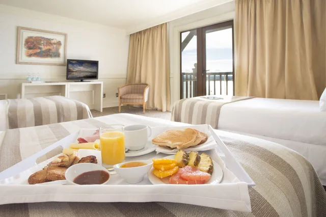 غرفة سوبيريور ثلاثية بثلاثة أسرّة بإطلالة على البحر، HOTEL COSTAUSTRALIS 8/10
