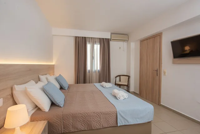 Double Room Single Use، Sunshine Village Hotel 1/1