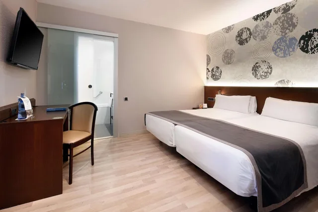 غرفة قياسية مفردة بسرير مزدوج، Hcc Taber Hotel 3/10
