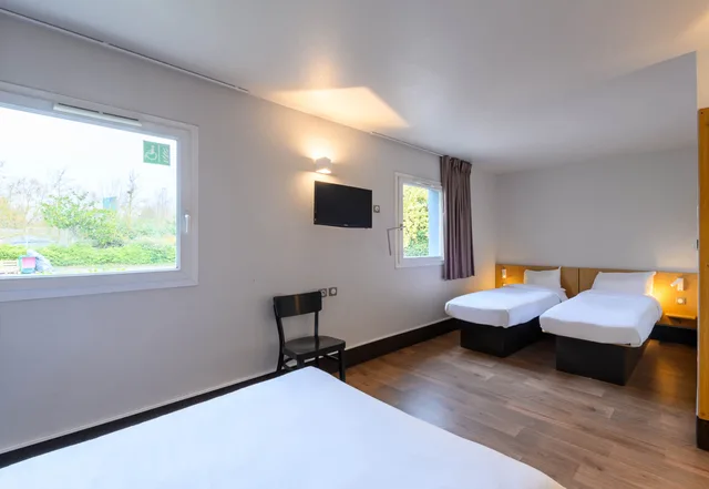 غرفة قياسية رباعية، B&B HOTEL Creil Chantilly 2/2