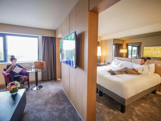 جناح جونيور بسرير كينج، Pullman Bordeaux Lac 6/10