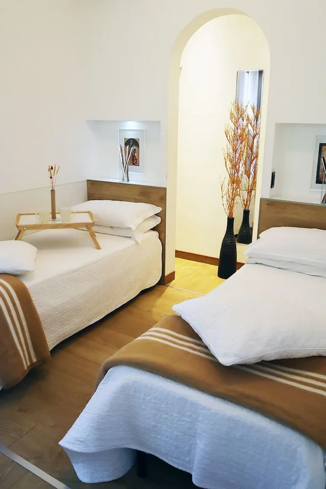 Basic, Twin Beds, Terrace, Gardenia Hotel 2/5