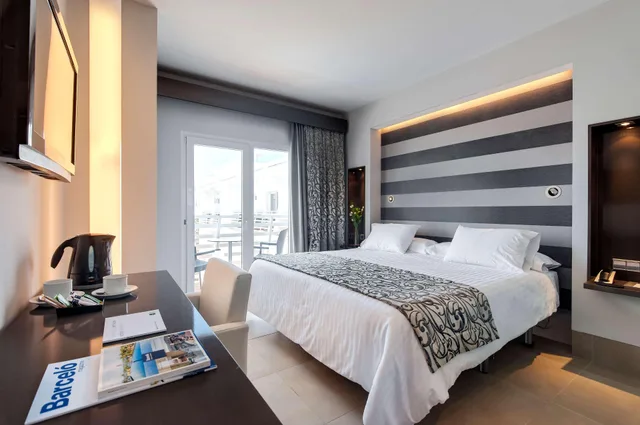 غرفة سوبيريور مفردة، Barcelo Hamilton Menorca - Adults Only 2/3
