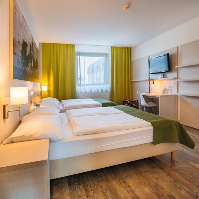 غرفة عائلية بسرير مزدوج، Life Hotel 1/10