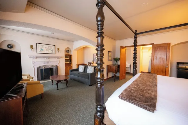 جناح بسرير كينج، The Inn At Virginia Mason 4/6