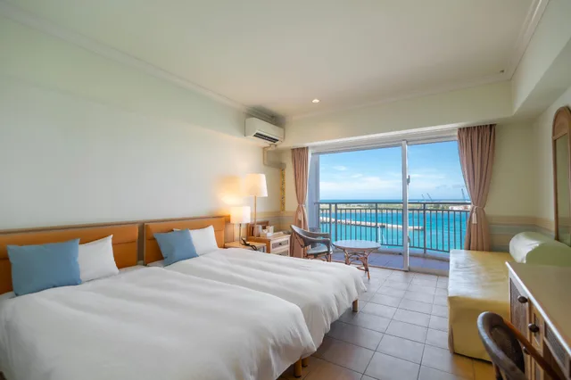 Hollywood, Twin Beds, Side Ocean View, Terrace، Hotel East China Sea 1/1