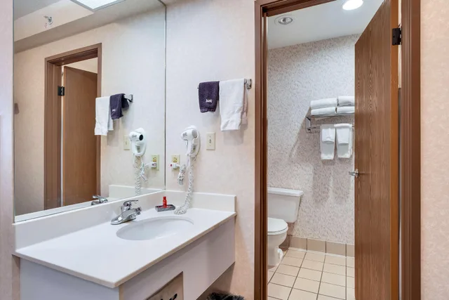 جناح بسريرين كوين، SureStay Plus Hotel by Best Western Price 2/4