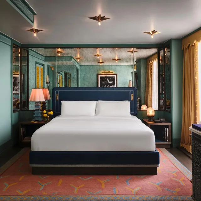 استوديو لذوي الإعاقة، The Fifth Avenue Hotel 1/2