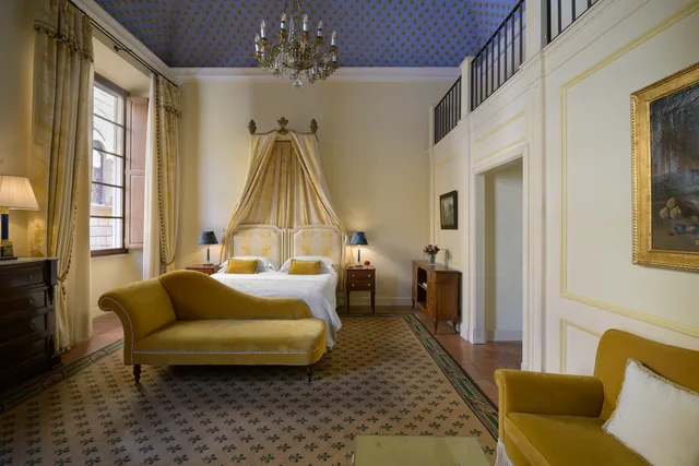 Junior Suite, Double Bed, Grand Hotel Continental Starhotels 2/4