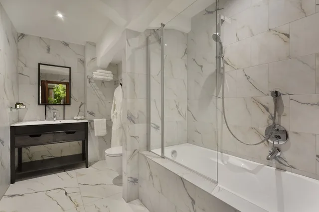 غرفة ديلوكس بسرير مزدوج بإطلالة على البحر، Brown Beach House Design Hotel 3/3