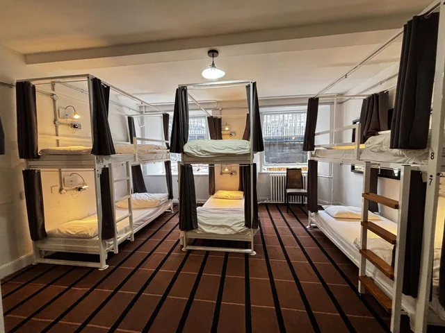 Private, 8 Beds، Safestay Glasgow Charing Cross 5/10