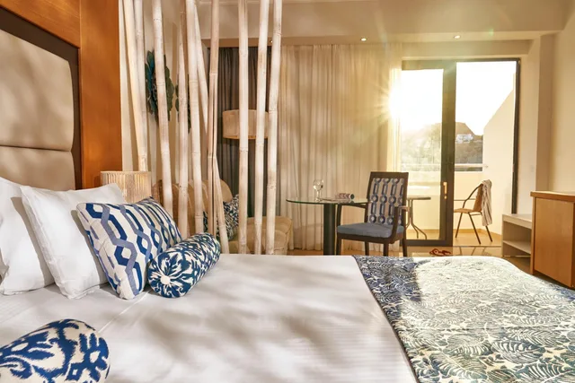 غرفة بسرير مزدوج بإطلالة على الحديقة، LINDOS BAY 2/4