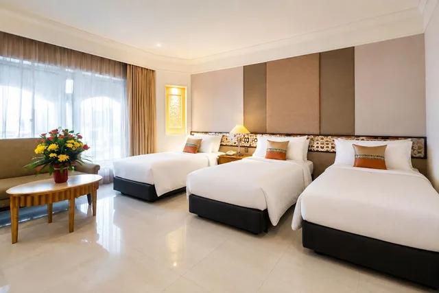 Room, Triple, Indra Regent Hotel 4/7