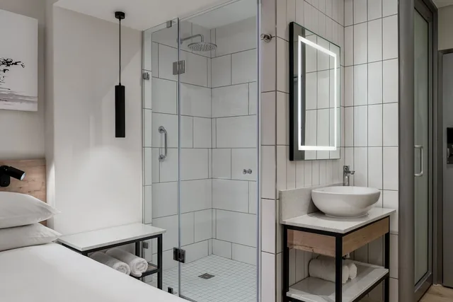 غرفة بسرير كينج، Protea Hotel by Marriott Cape Town Sea Point 5/9