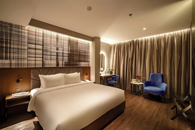 غرفة فاخرة بسرير كينج، Nhat Ha Lavish Hotel 1/6