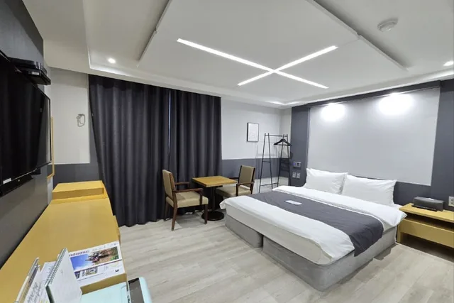 غرفة عائلية بفراش فوتون بإطلالة على المدينة، Galaxy Hotel 1/8