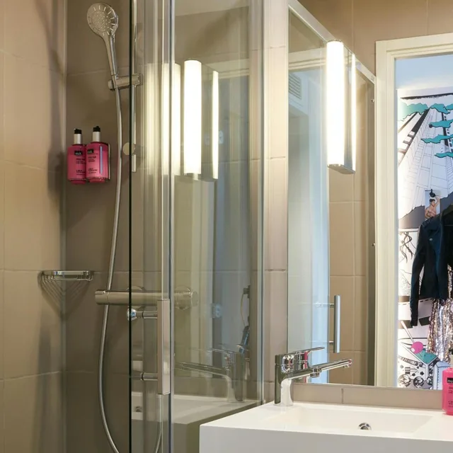 Moxy, Queen Bed، Moxy Edinburgh Airport 8/8