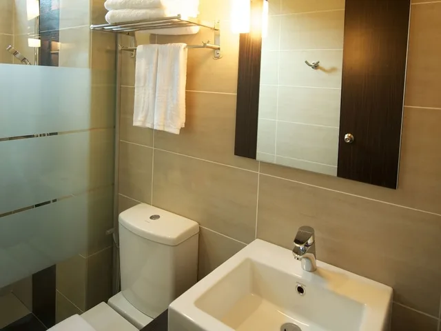 Semi Beach Villa, 1 Queen and 1 Single Bed، Tunamaya Beach and Spa Resort 2/2