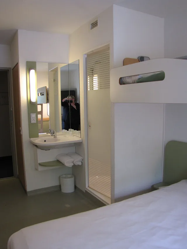 غرفة قياسية بسرير مزدوج، B&B Hotel Liege Rocourt 10/10