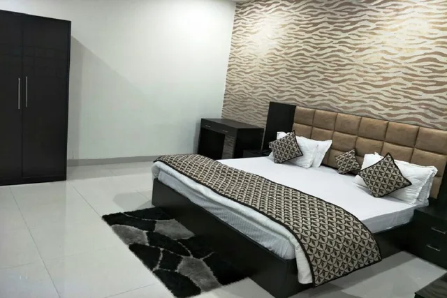 غرفة تنفيذية بسرير مزدوج، Hotel Mandakini Lush 2/3