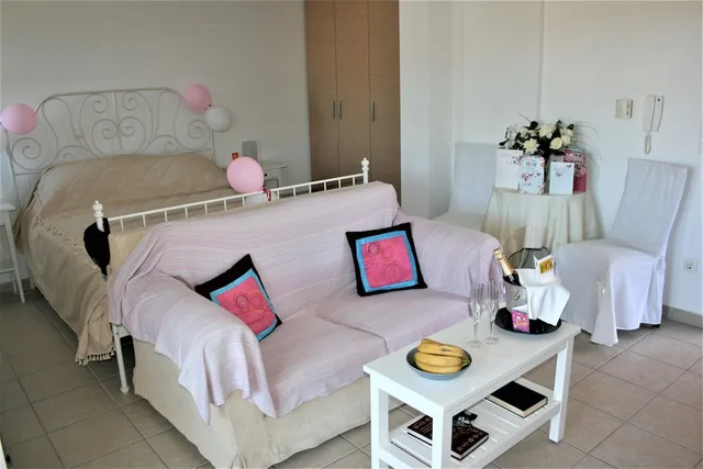 Junior Suite, Studio, Queen Bed، Lagoon View Apartments - Adults Only 2/5