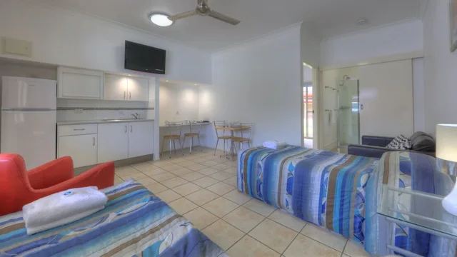 غرفة قياسية بسرير كوين، YAMBA MOTOR INN 2/5