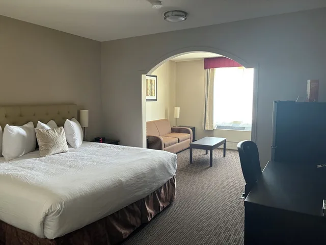 جناح استوديو بسرير كينج، Ramada by Wyndham Estevan 4/6