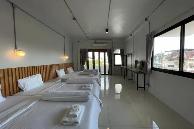 غرفة رباعية بشرفة، Tch Boutique Hotel Hostel 1/6