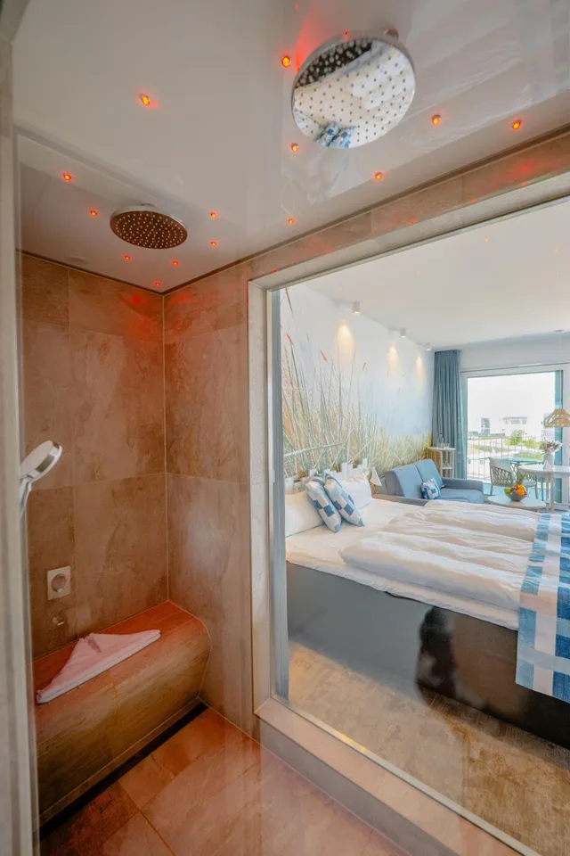 Deluxe, Double Bed, Land View, Balcony، SlowDown Bottsand Hotel and Spa 1/1