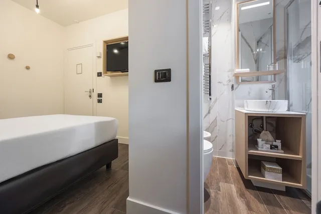 غرفة مفردة، Hotel Globus 11/11