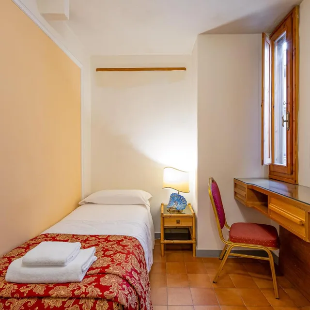 Room, Triple, HOTEL CITY 1/10