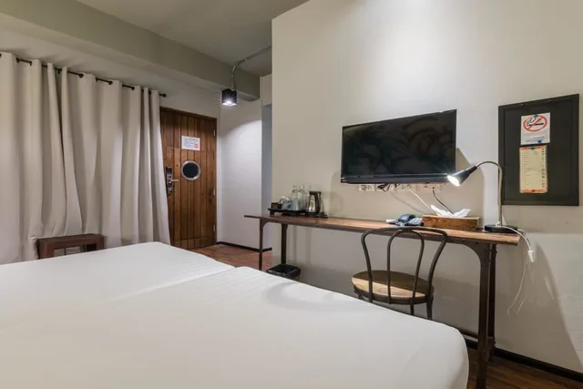 Standard, Double Bed, No Window، Cacha Hotel 3/5
