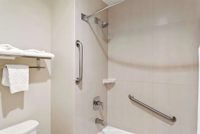 غرفة قياسية بسرير كينج، Best Western Paradise Hotel 6/6