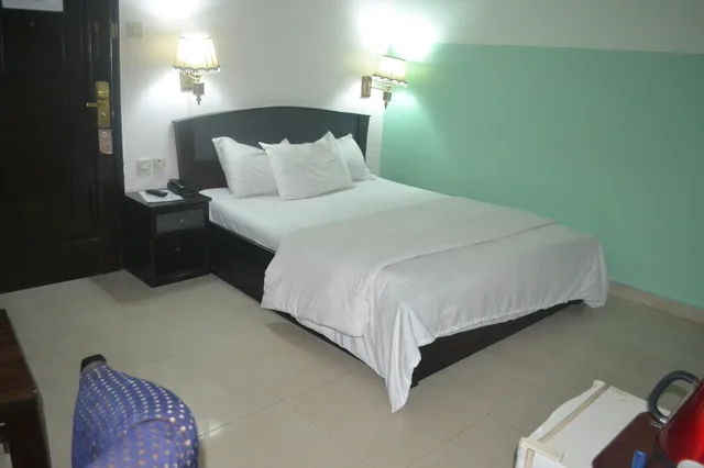غرفة ديلوكس بسرير مزدوج، Parklane Hotels Limited 1/2