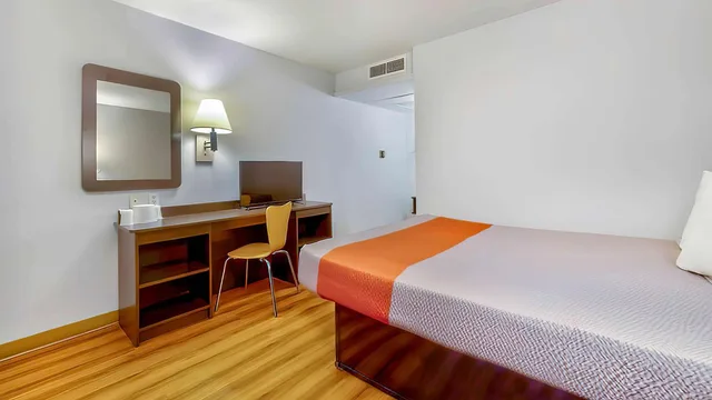 غرفة ديلوكس بسرير كوين، Motel6 Tucumcari, NM 4/8