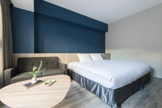 Room, Queen Bed, Sparrow Hotel 2/2