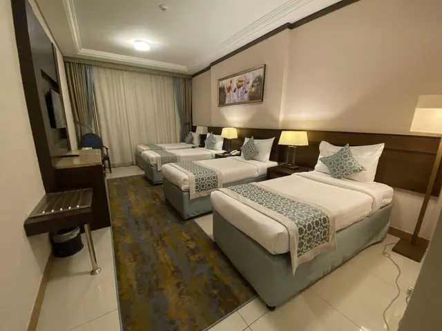 غرفة رباعية بأربعة أسرّة، فندق عفراء(Afraa Hotel) 2/8