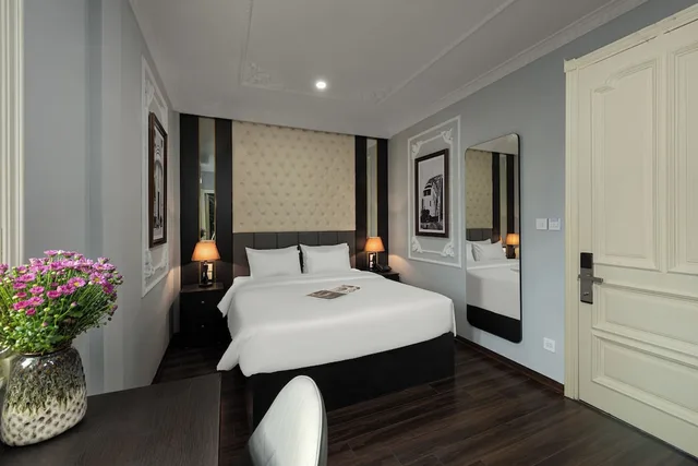 غرفة سوبيريور بسرير كوين، Avani Central Hotel Hanoi 4/6