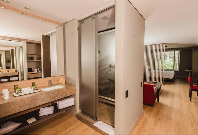 جناح جونيور، Hotel Habitel Prime 2/2