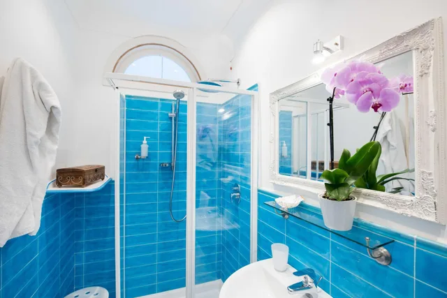 غرفة ديلوكس بسرير مزدوج بشرفة، Villa Delle Palme Hotel 4/4