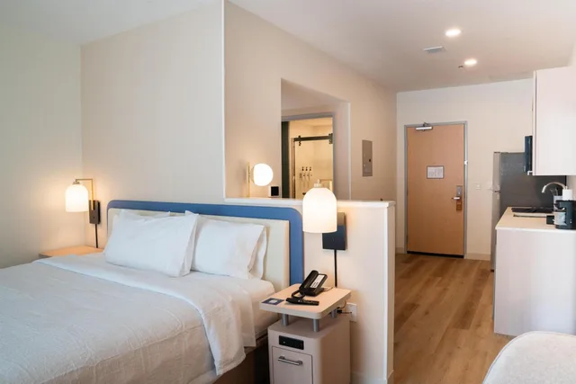 Efficiency, Suite, King Bed, Accessible، Homewood Suites by Hilton Corpus Christi Downtown 2/4