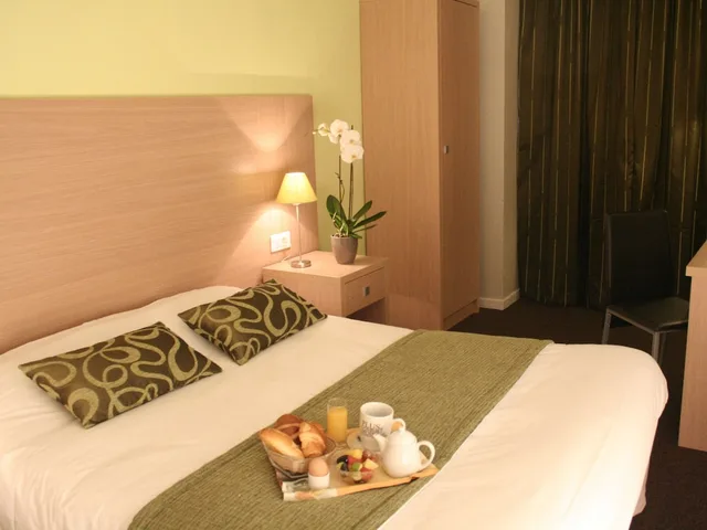 غرفة قياسية بسرير مزدوج وسرير فردي، KYRIAD CHALON SUR SAONE CENTRE 1/1