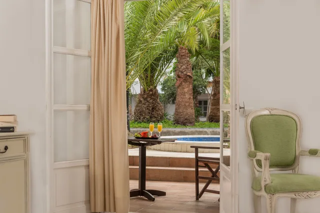 Junior Suite, King Bed, Shared Pool، Smy Mediterranean White Santorini - Adults Only 9/9
