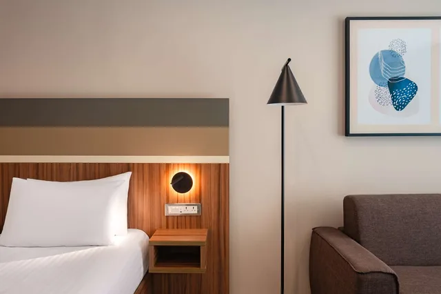 غرفة سوبيريور بسريرين منفصلين مع أريكة، DoubleTree by Hilton Malta 2/2