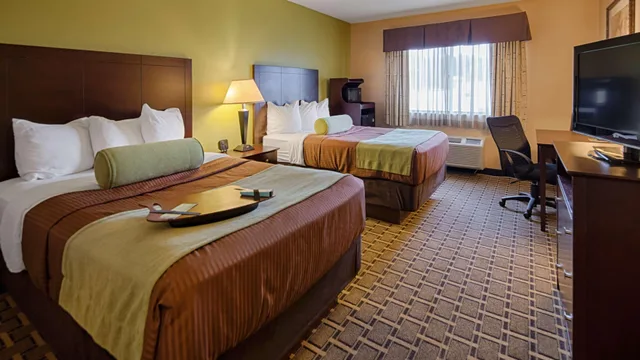 غرفة قياسية رباعية، Best Western Plus Executive Inn 4/6