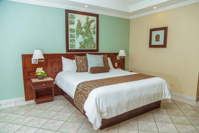 جناح جونيور بسرير كينج، Estero Beach Hotel & Resort 1/7
