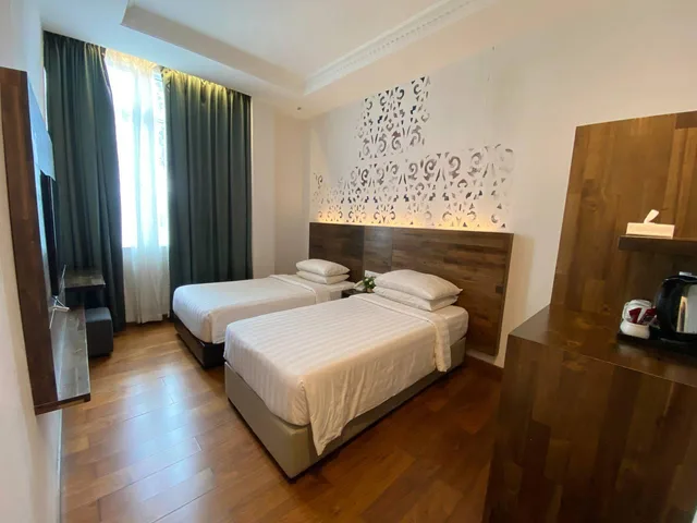 غرفة بسريرين منفصلين، Serapi Hotel 1/1
