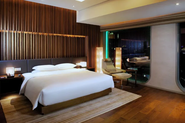 Andaz, Suite, Attic، Andaz Xintiandi Shanghai - A Concept By Hyatt 1/2