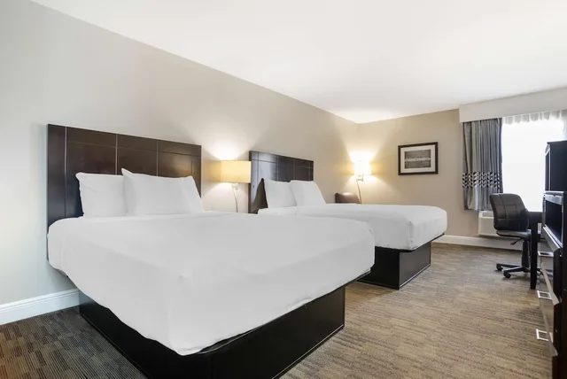 غرفة قياسية بسريرين كوين لذوي الإعاقة، Best Western Bayou Inn 1/3